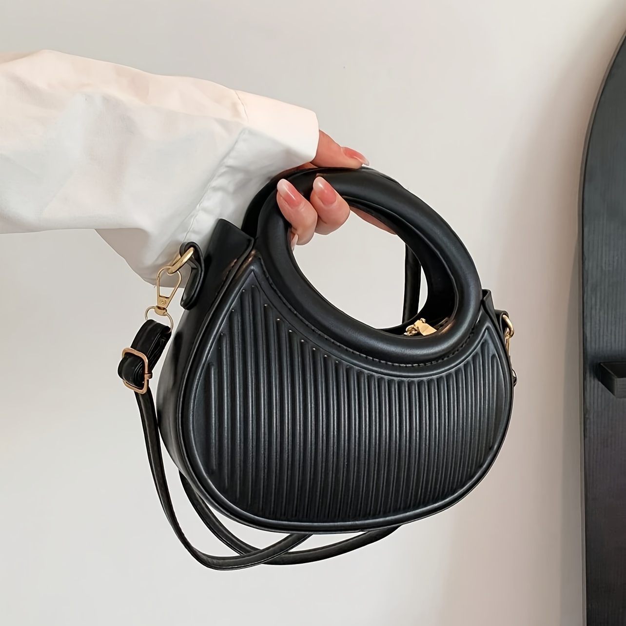 Interior Design Elegant - シックなストライプデザインの女性用クロスボディバッグエレガントな合成皮革ハンドバッグ、財布、高級感のあるショルダーバッグ、日常使いに最適