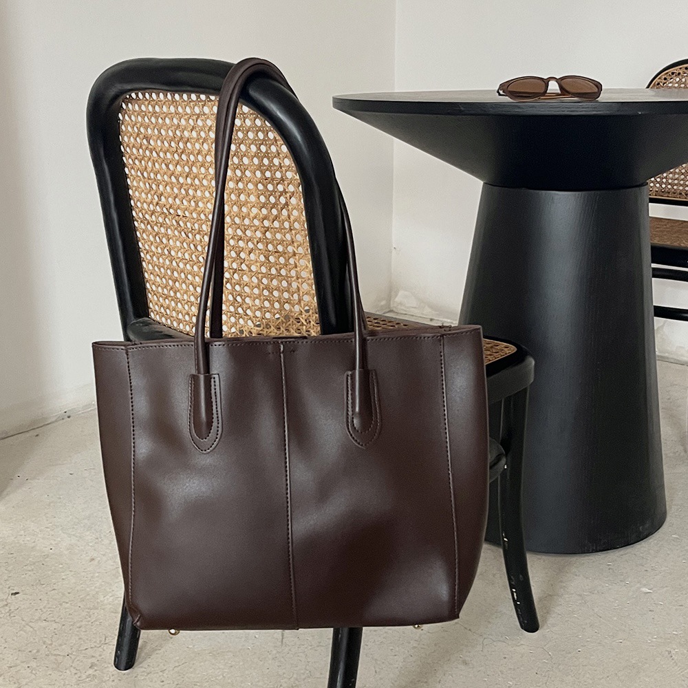 女性のための革のトートバッグ,良質,シンプル,大容量,正方形 - Interior Design Elegant のレビューと価格