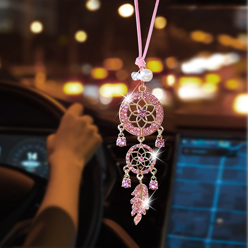 ダイヤモンドがちりばめられた花の形のドリームキャッチャーカー - Interior Design Texture のレビューと価格